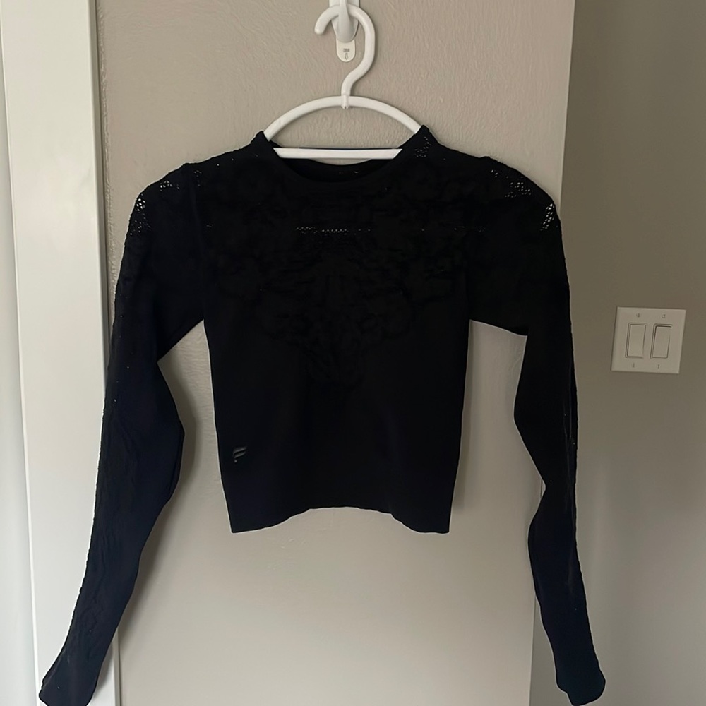 Cropped fitted long sleeve